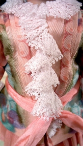 Gentle folds in lace